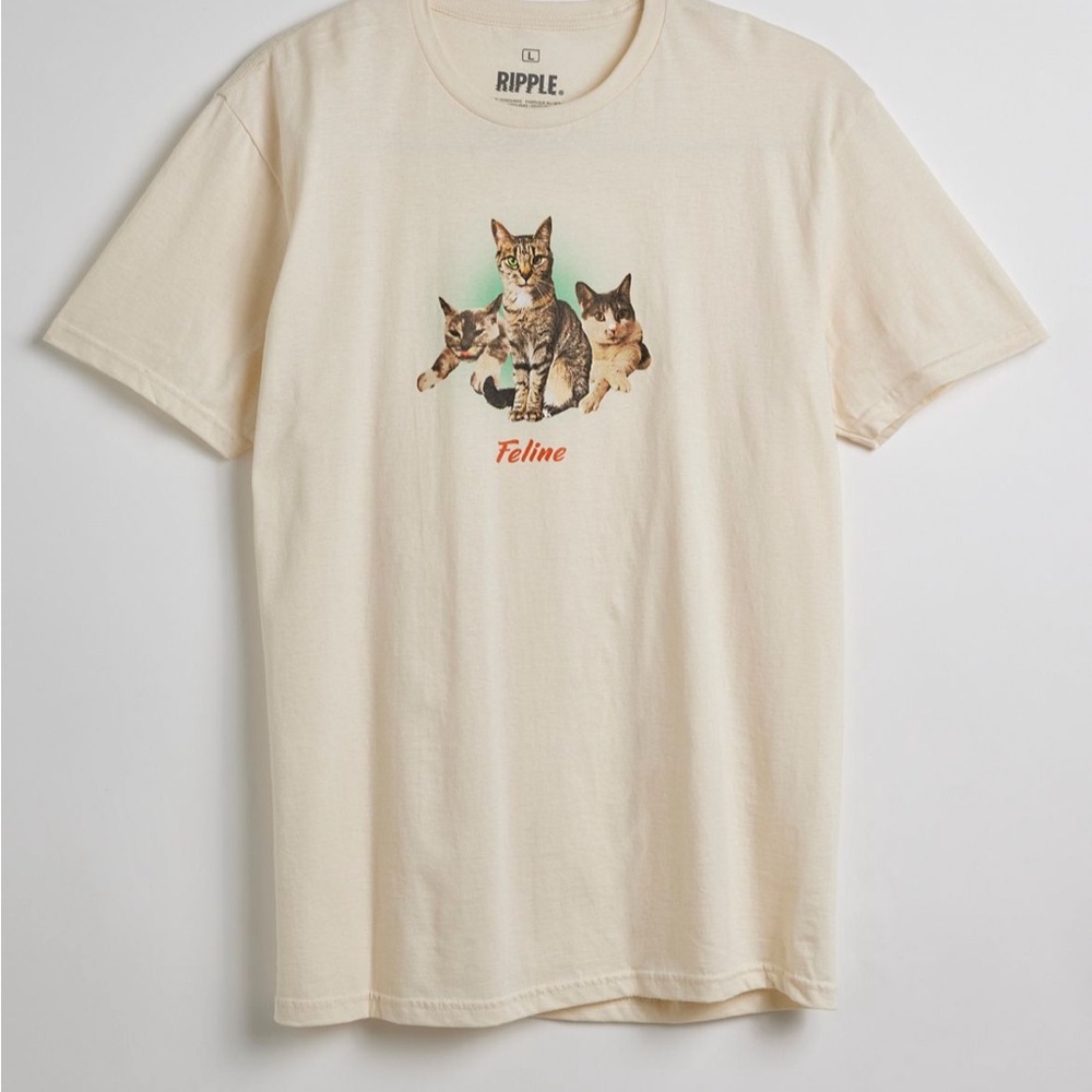 Ripple Beige Feline Graphic Tee